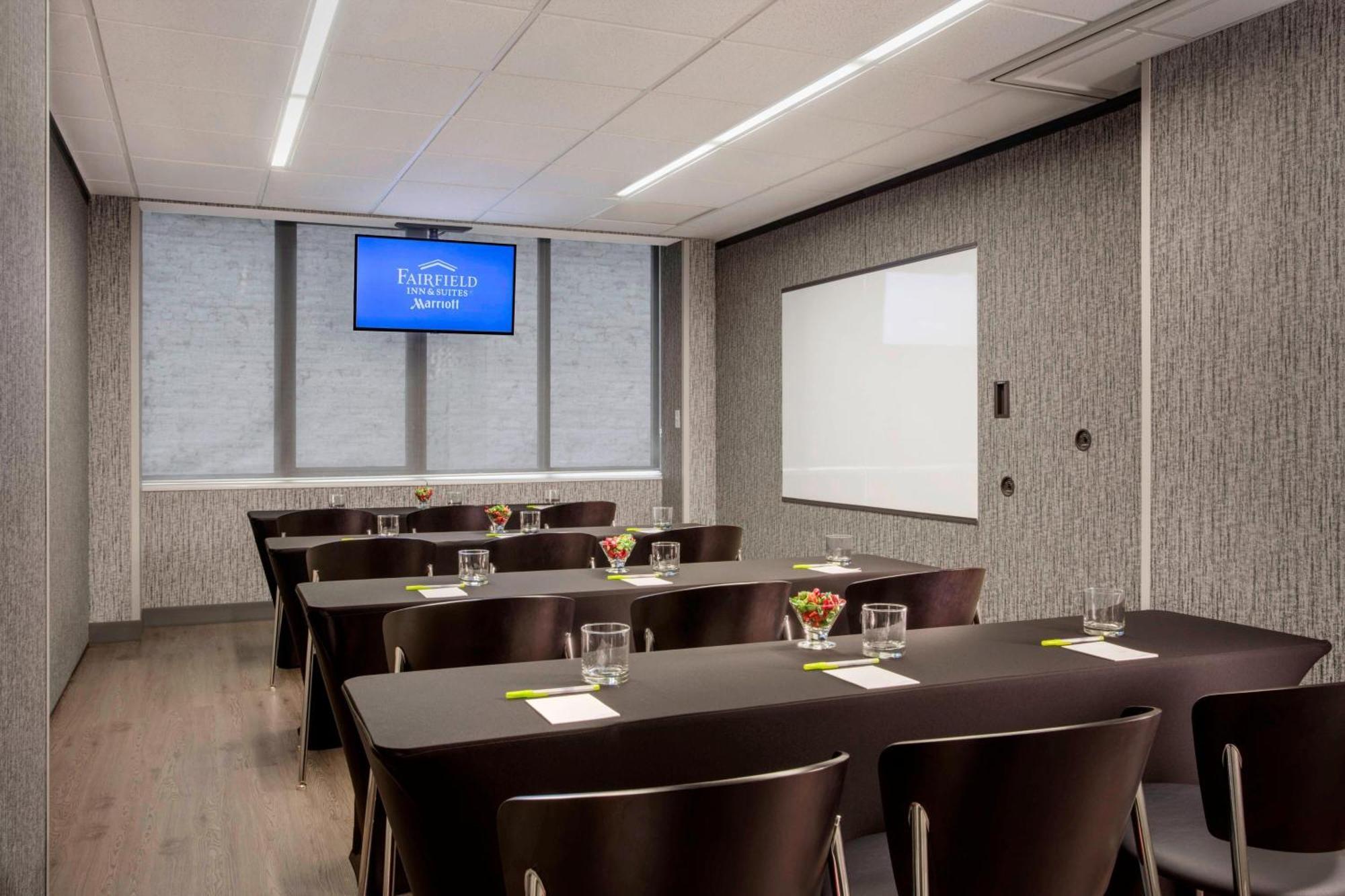 Fairfield Inn And Suites Chicago Downtown/ Magnificent Mile Εξωτερικό φωτογραφία