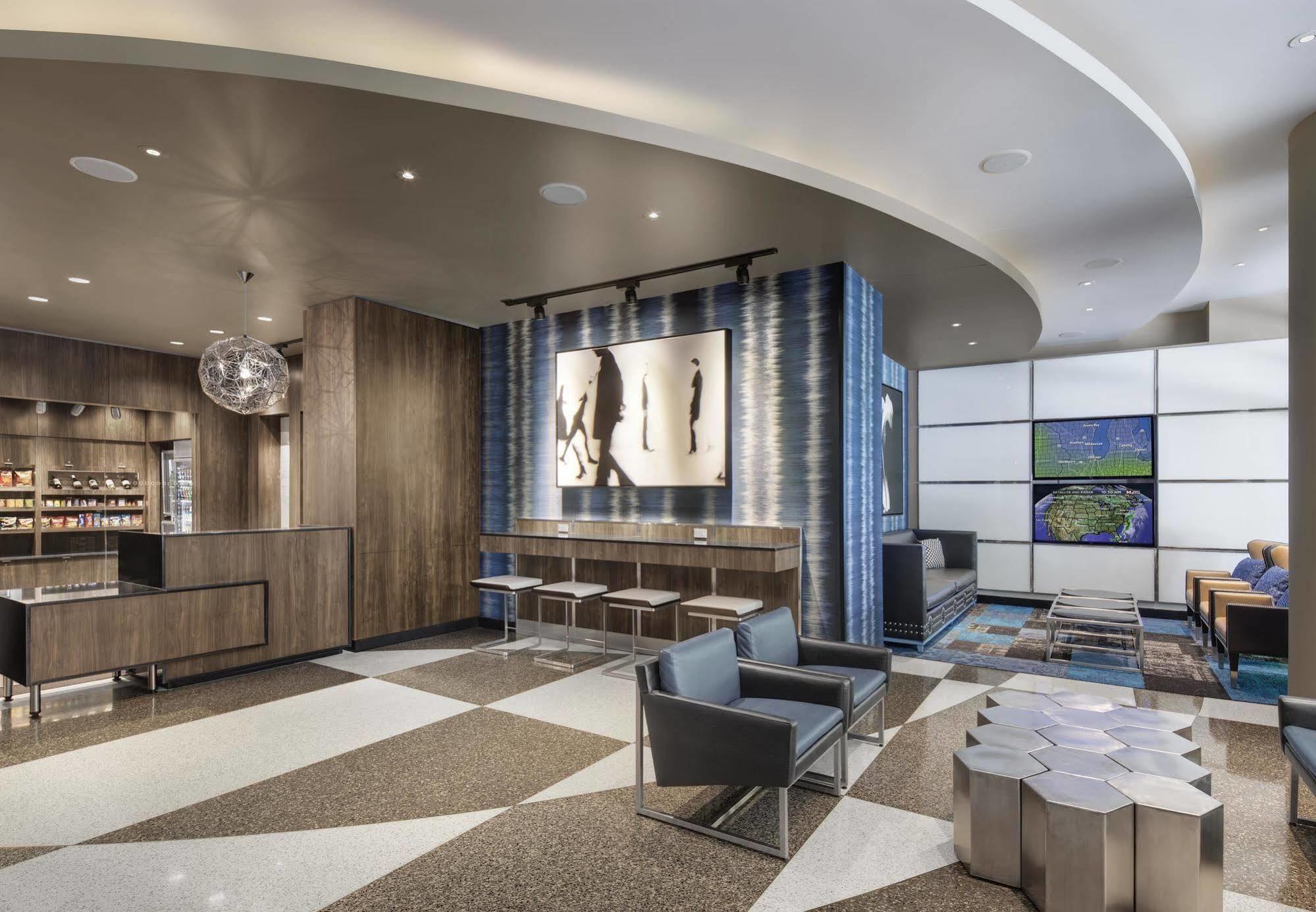 Fairfield Inn And Suites Chicago Downtown/ Magnificent Mile Εξωτερικό φωτογραφία