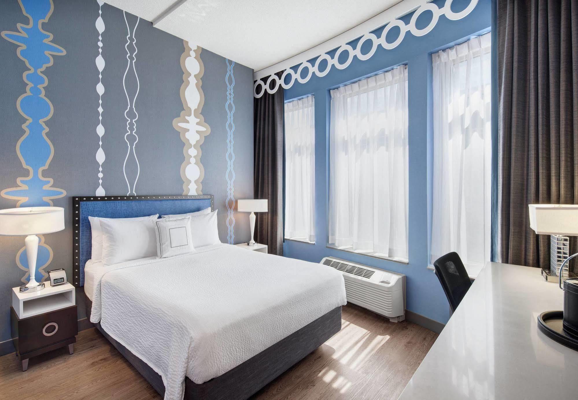 Fairfield Inn And Suites Chicago Downtown/ Magnificent Mile Εξωτερικό φωτογραφία
